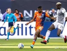 惊艳中超,颜骏凌双料,领跑,九游会,J9,中国官方网站,JIUYOUHUI,游戏,在线游戏,手机游戏,休闲游戏,游戏下载